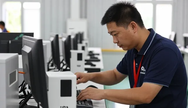 社区服务站解决方案中的数据采集分析选择
